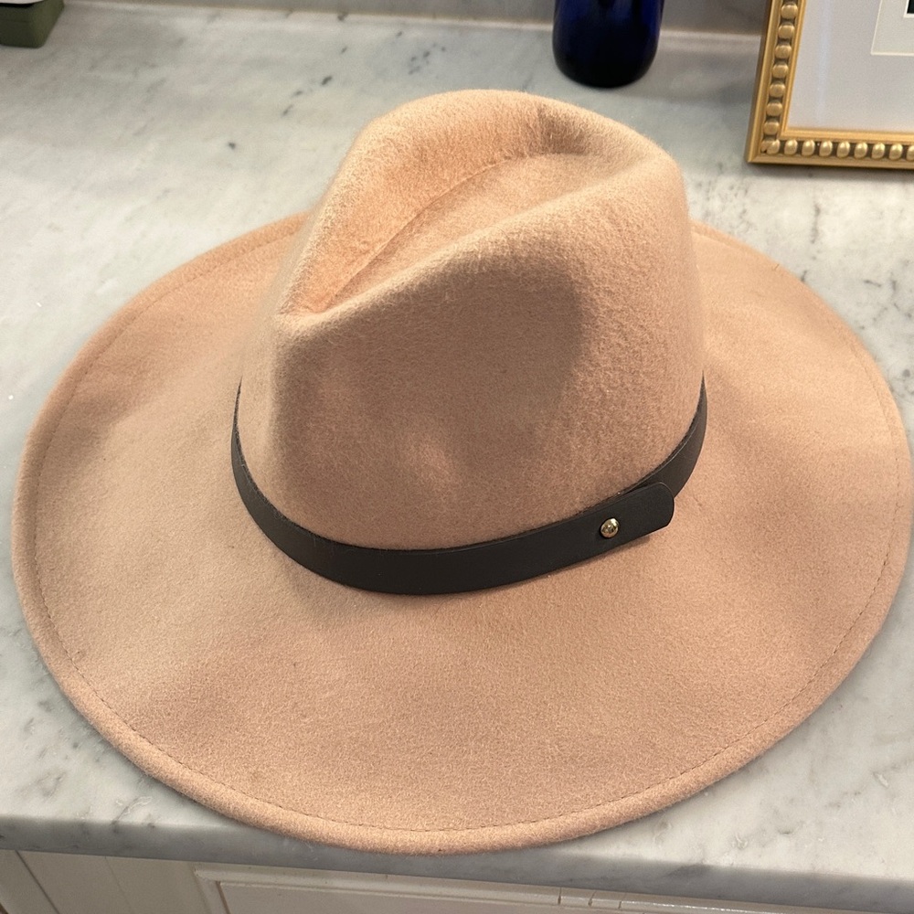 felt wide brim hat